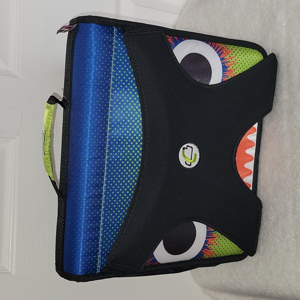 Monster The X-Hugger 3 Ring Binder